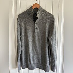 Banana Republic Men's pullover grey sweater XL